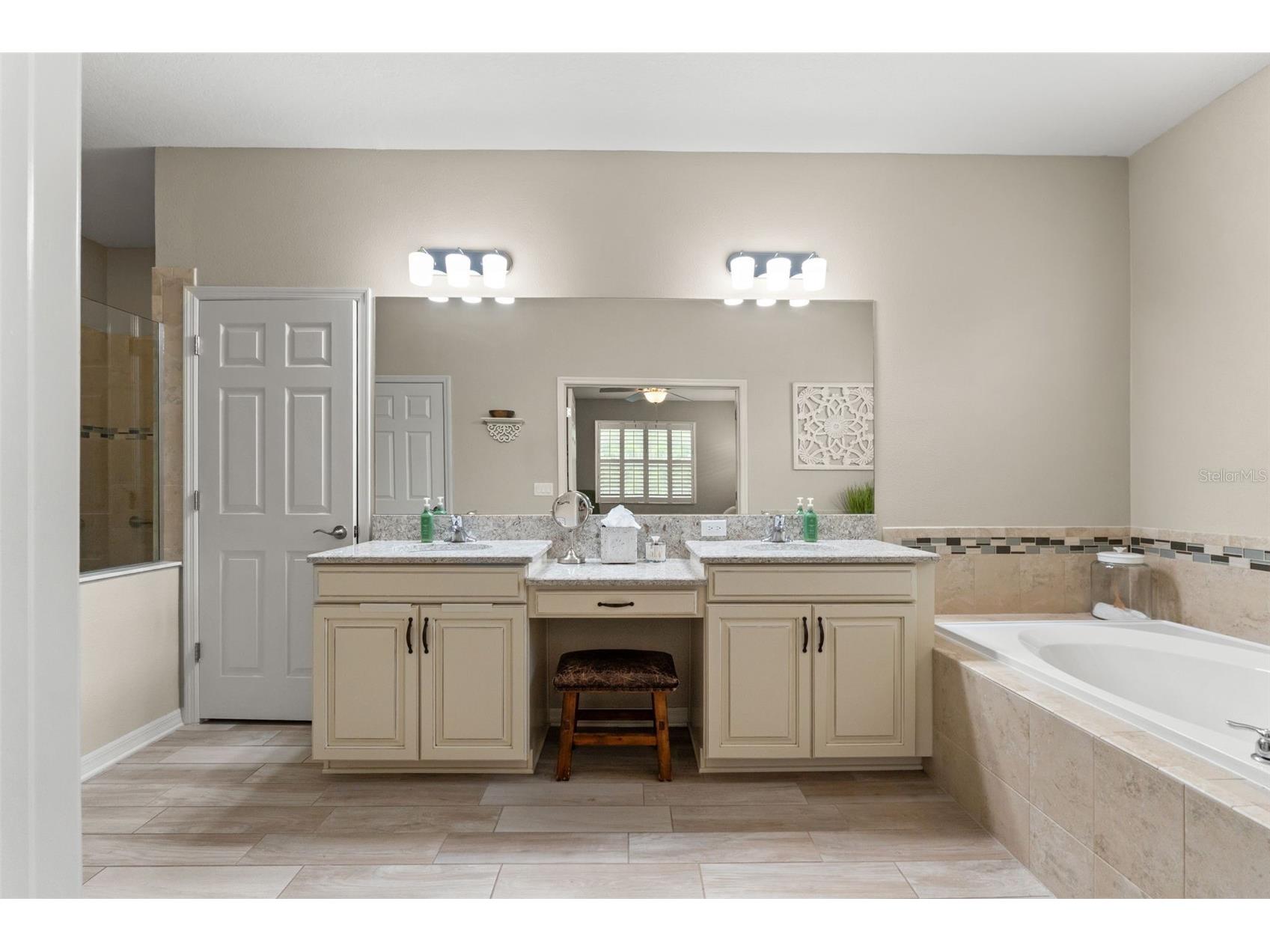 8320 Bluevine Sky Drive Land O Lakes FL 34637 W7887103 image24