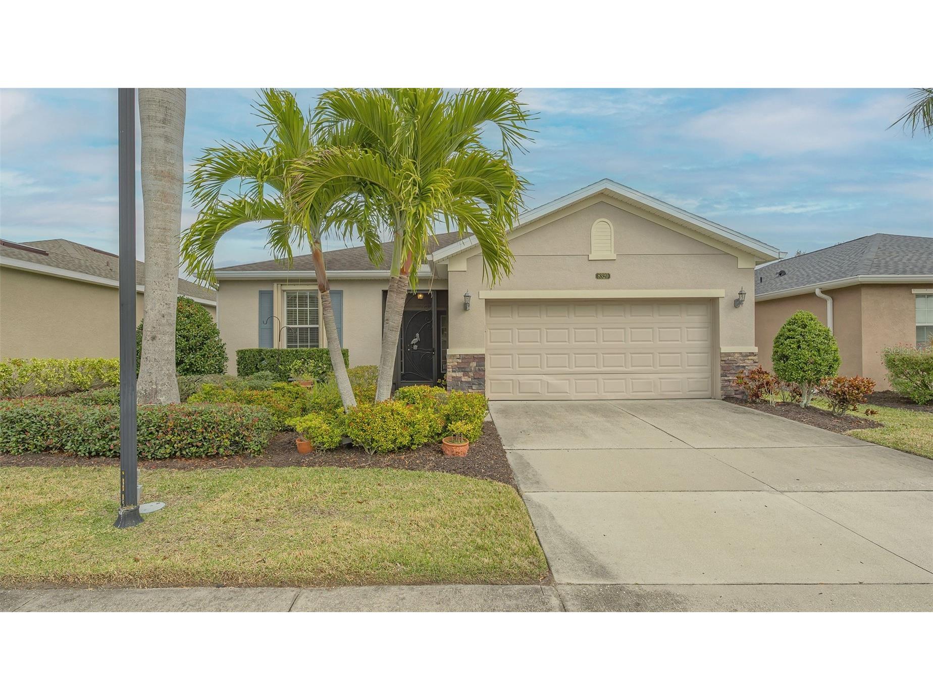 8320 Karpeal Drive Sarasota FL 34238 A4682562 image1