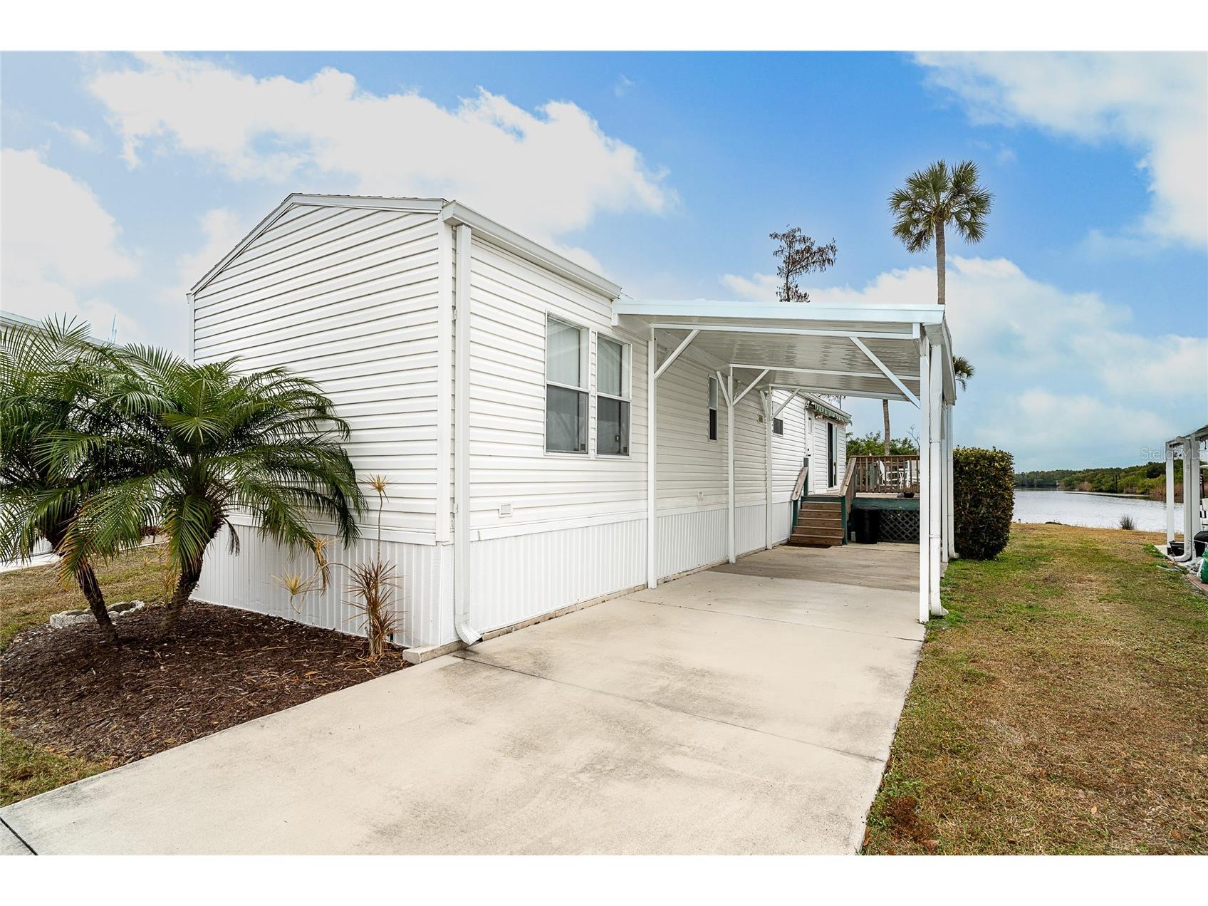 8320 Riverside Drive #94 Punta Gorda FL 33982 - Shell Creek D6146233 image2