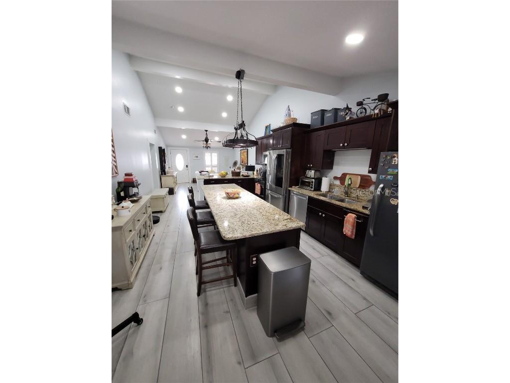 8320 Woodlake Place Tampa FL 33615 TB8429351 image20