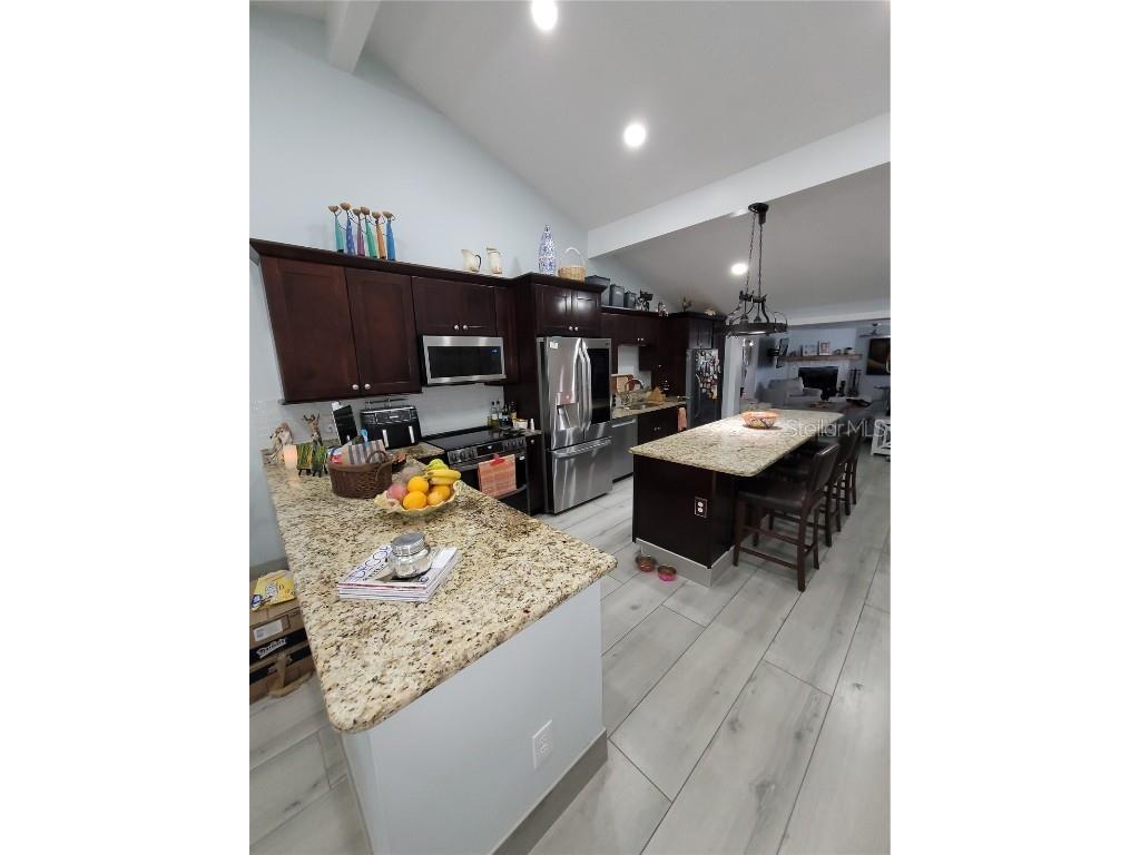 8320 Woodlake Place Tampa FL 33615 TB8429351 image21