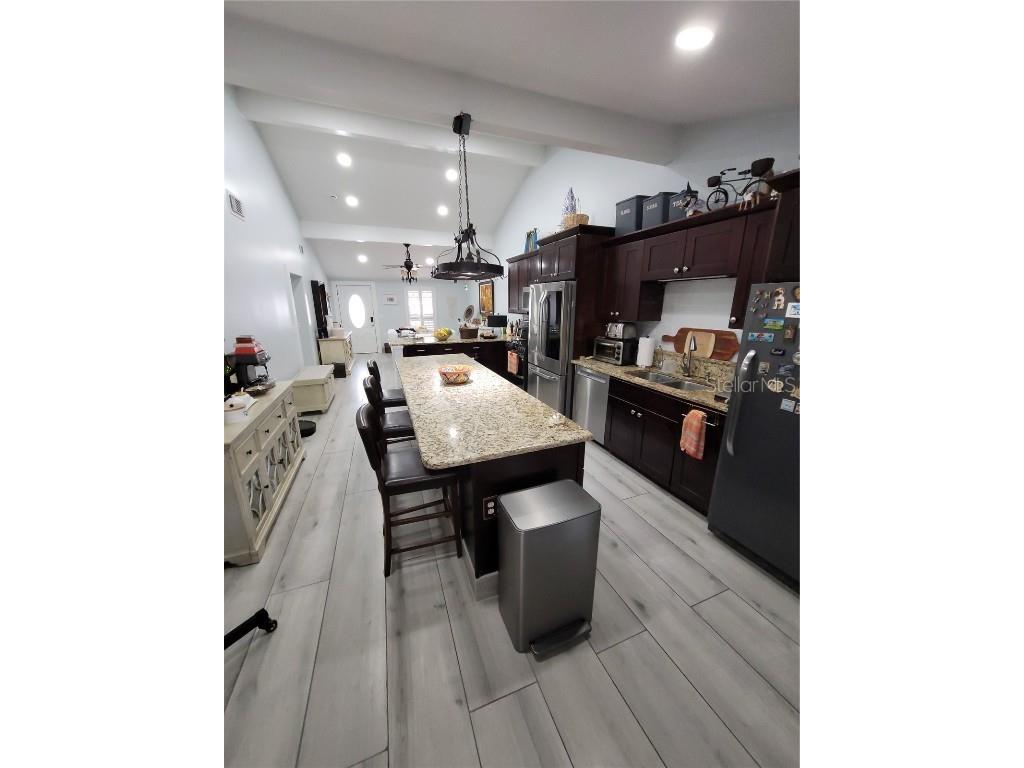 8320 Woodlake Place Tampa FL 33615 TB8429351 image23