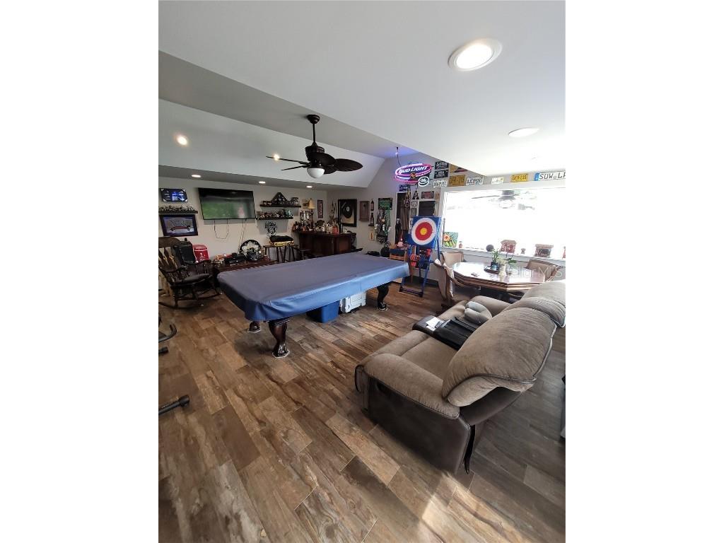 8320 Woodlake Place Tampa FL 33615 TB8429351 image31