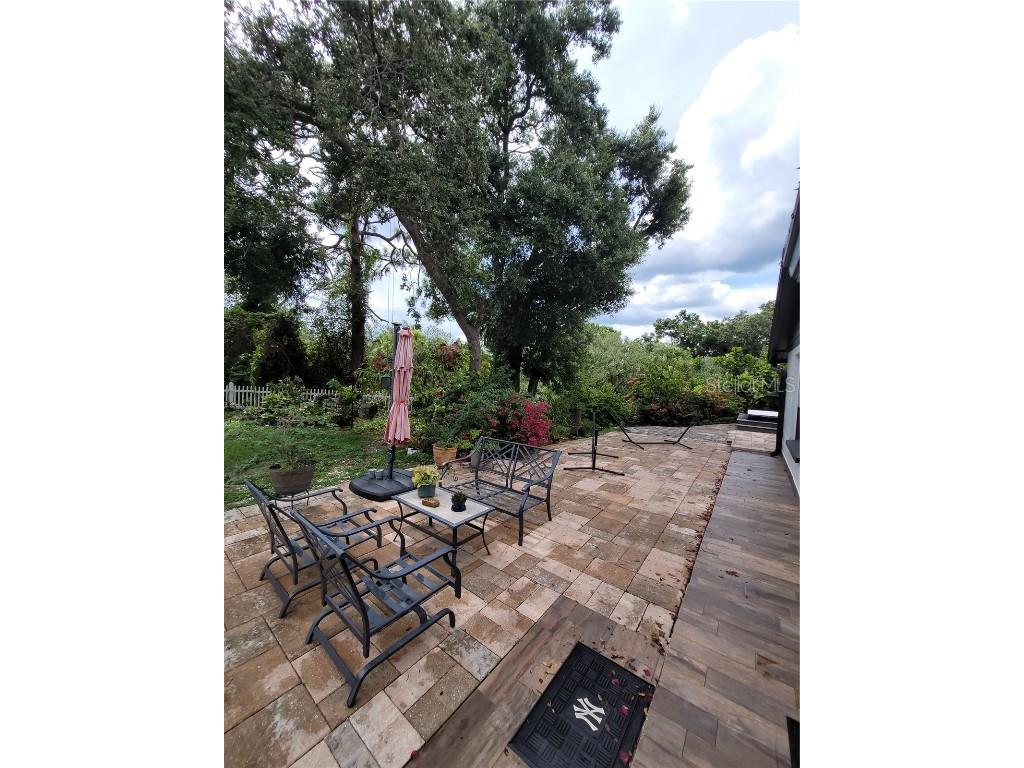 8320 Woodlake Place Tampa FL 33615 TB8429351 image44