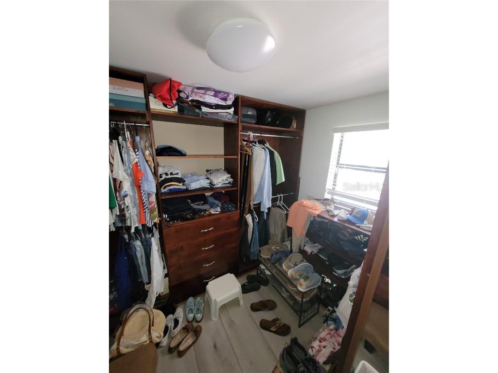 8320 Woodlake Place Tampa FL 33615 TB8429351 image9