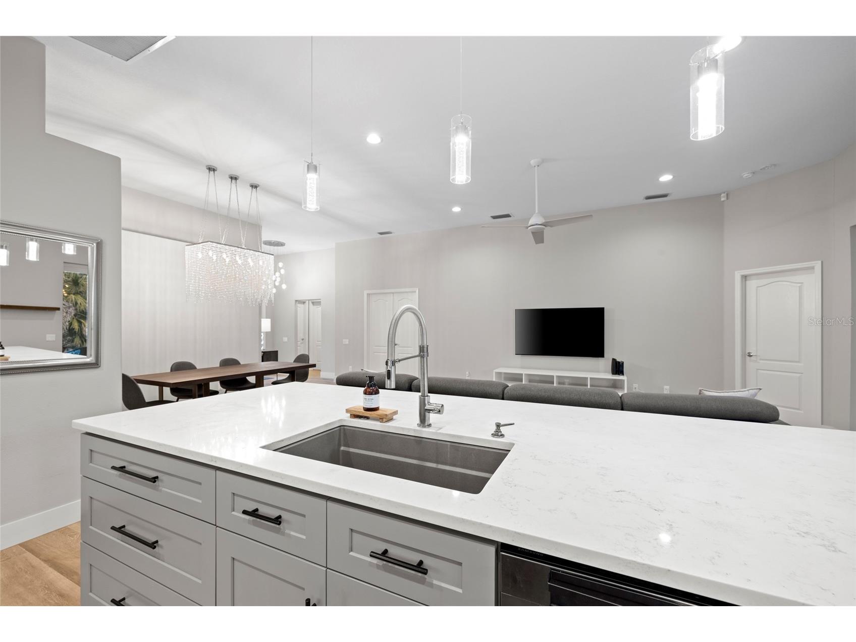 8322 Whispering Woods Court Bradenton FL 34202 A4681278 image11