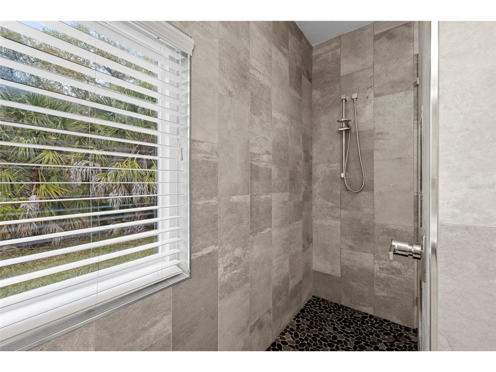 8322 Whispering Woods Court Bradenton FL 34202 A4681278 image18