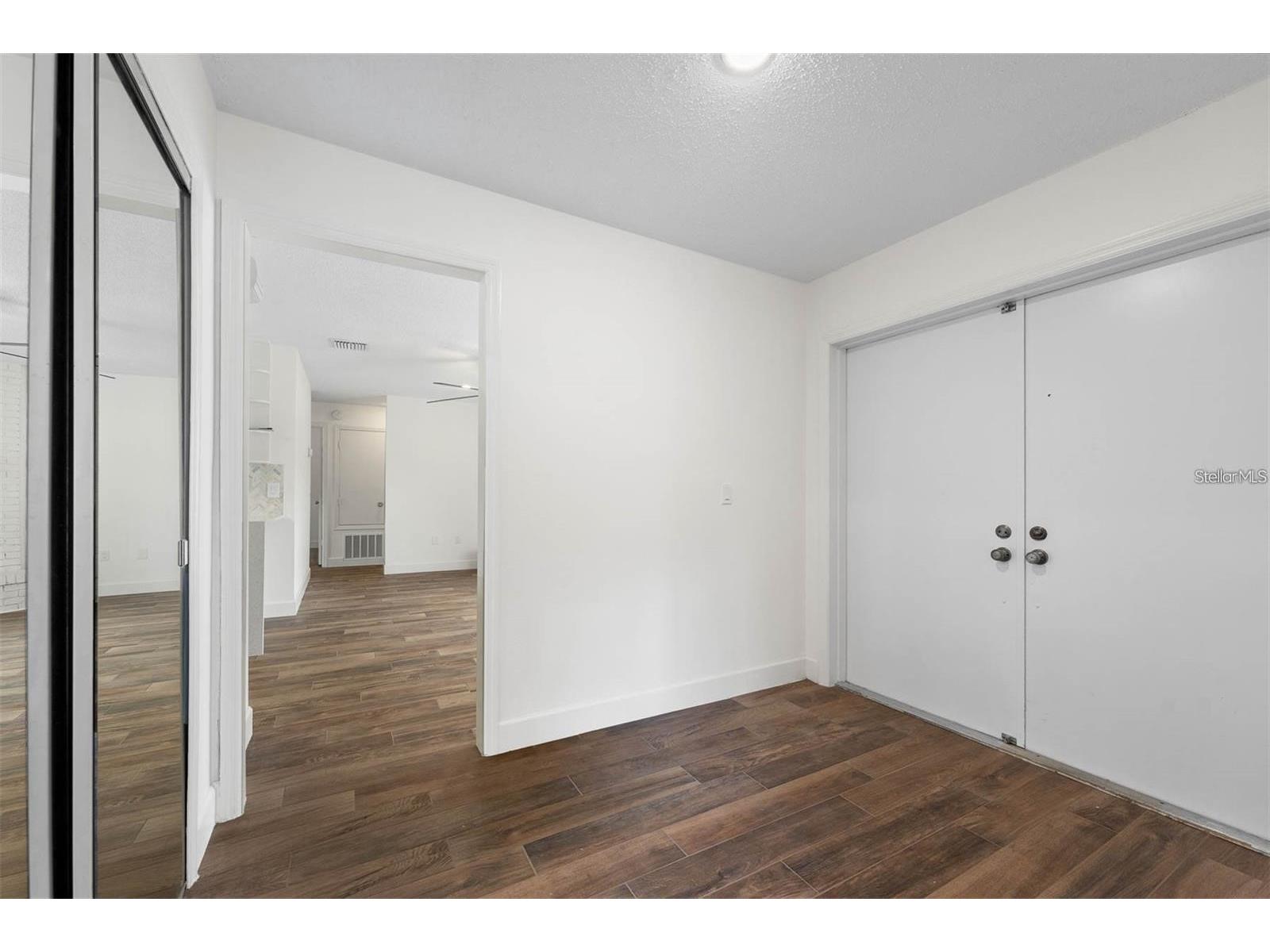 8323 Banyan Boulevard Orlando FL 32819 S5145519 image2