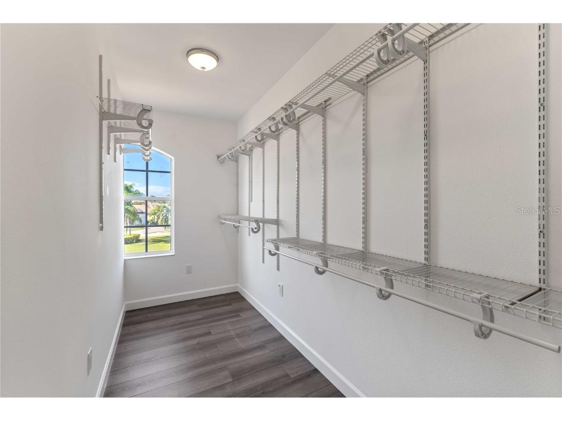 8323 Barton Farms Boulevard Sarasota FL 34240 A4670117 image10