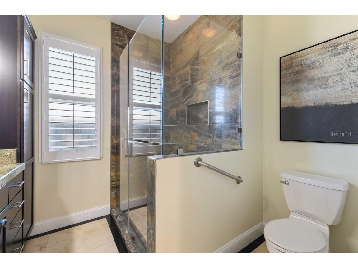 8323 Barton Farms Boulevard Sarasota FL 34240 A4670117 image14