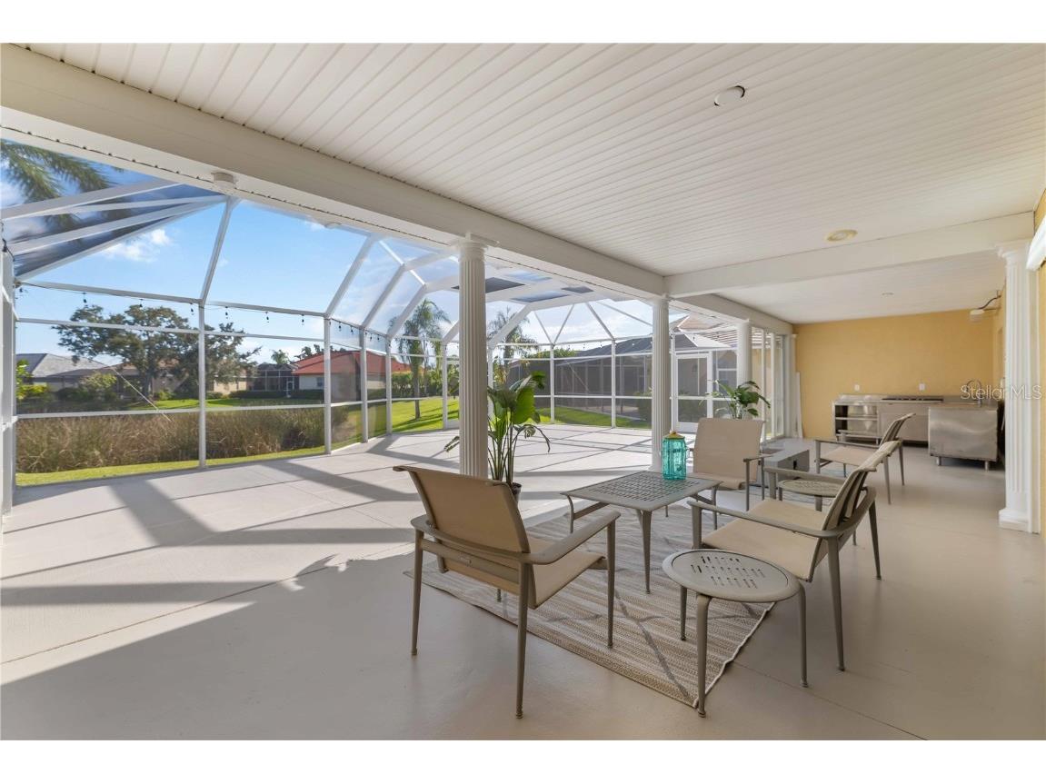 8323 Barton Farms Boulevard Sarasota FL 34240 A4670117 image39