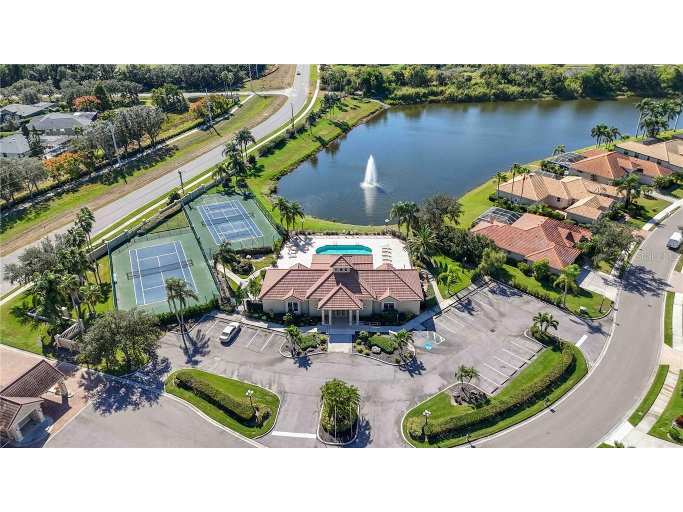 8323 Barton Farms Boulevard Sarasota FL 34240 A4670117 image68