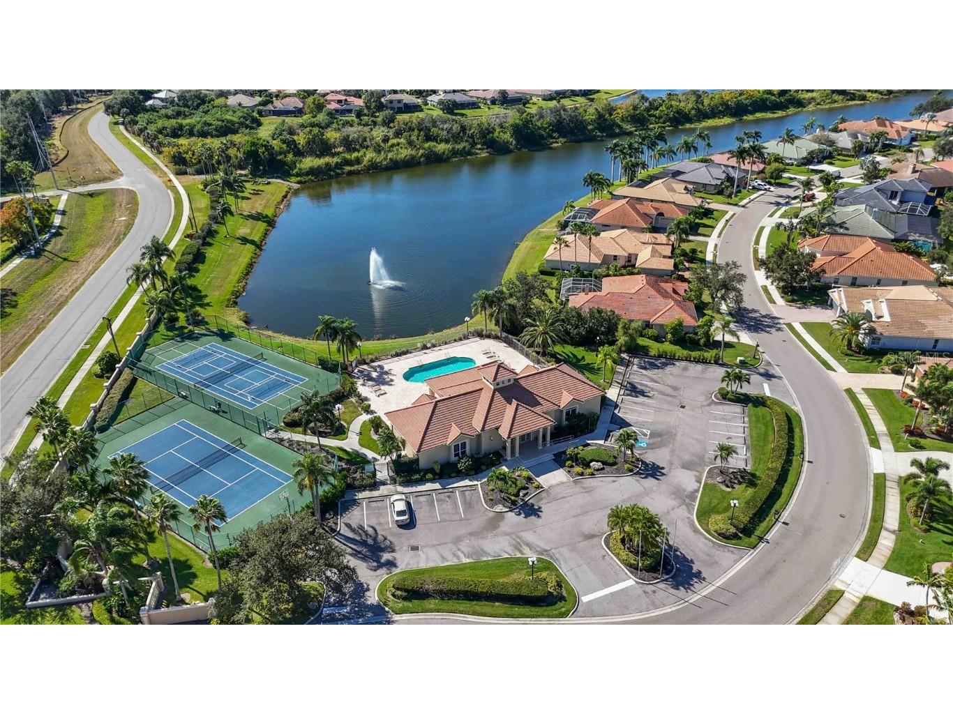 8323 Barton Farms Boulevard Sarasota FL 34240 A4670117 image69