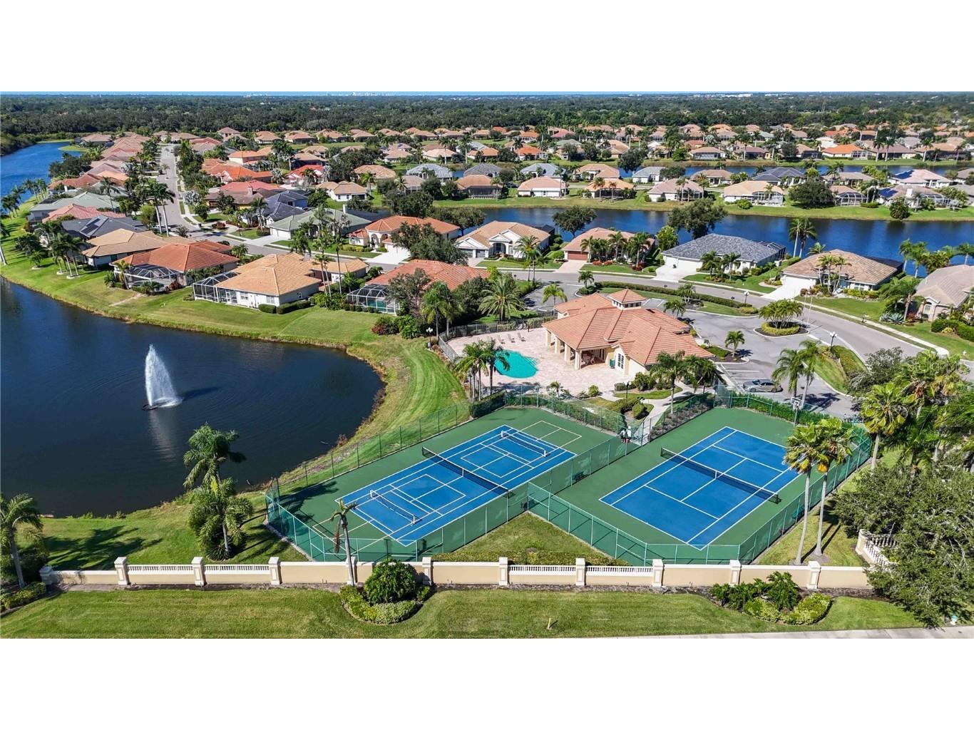 8323 Barton Farms Boulevard Sarasota FL 34240 A4670117 image72