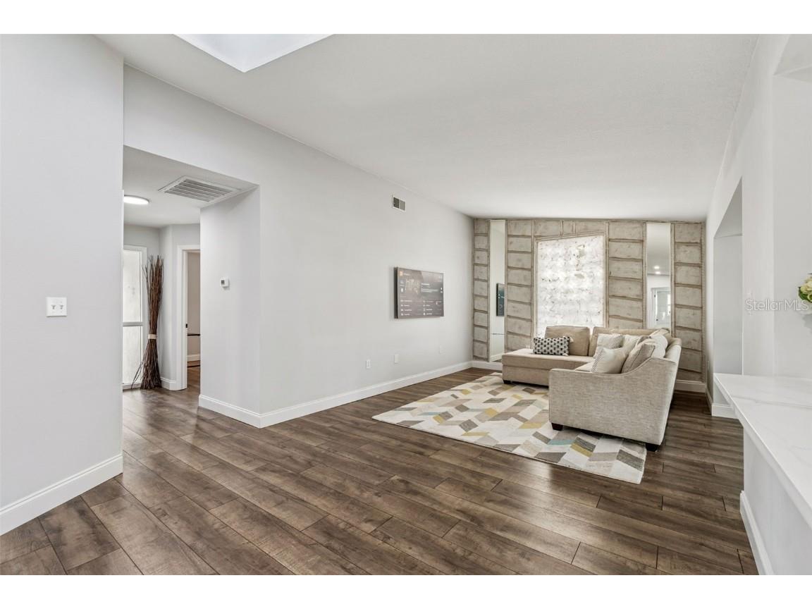 8324 Denise Drive Seminole FL 33777 TB8461738 image27