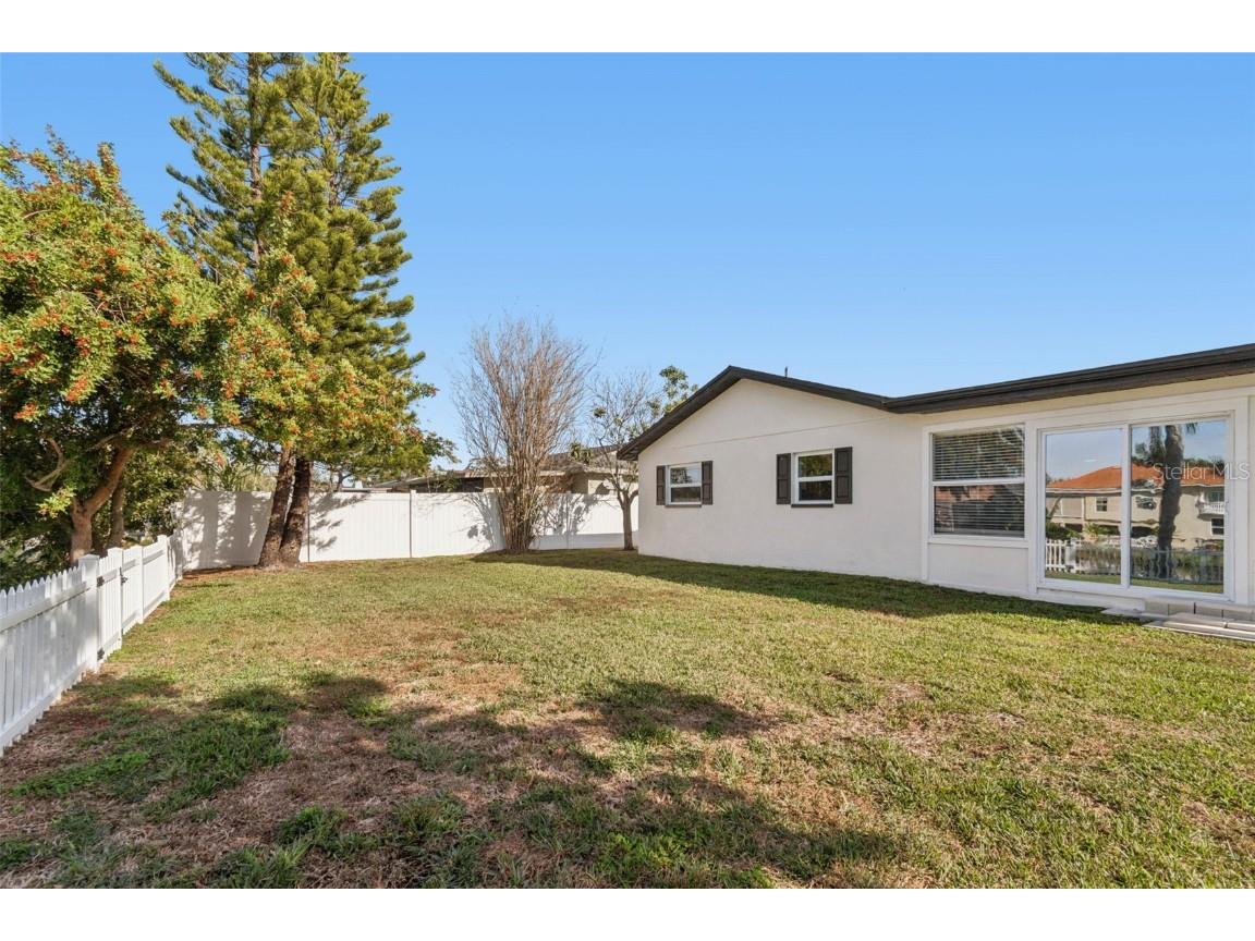 8324 Denise Drive Seminole FL 33777 TB8461738 image62