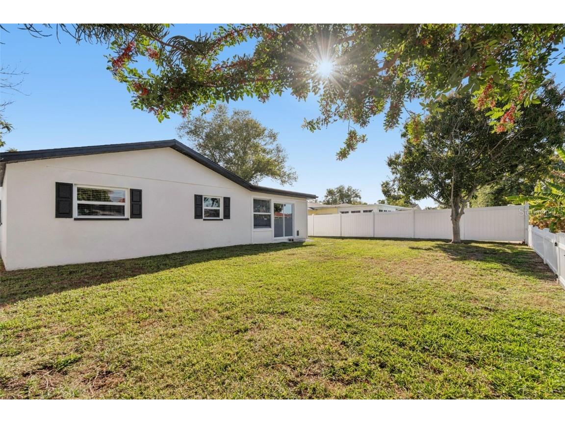 8324 Denise Drive Seminole FL 33777 TB8461738 image66