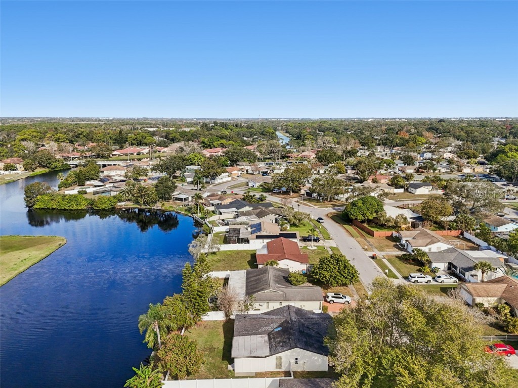 8324 Denise Drive Seminole FL 33777 TB8461738 image79