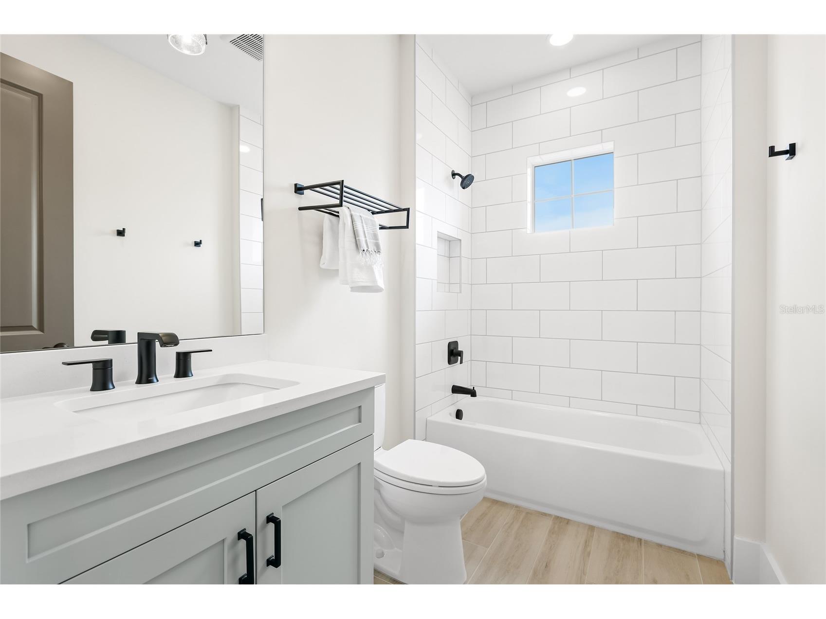 8324 Sea Glass Court Sarasota FL 34240 A4694931 image45