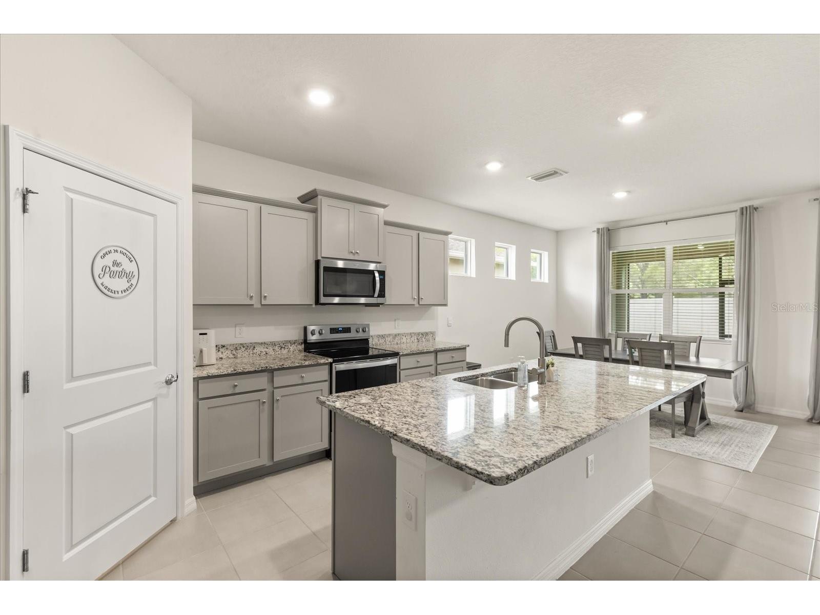 8324 Wheat Stone Drive Zephyrhills FL 33540 O6395334 image10