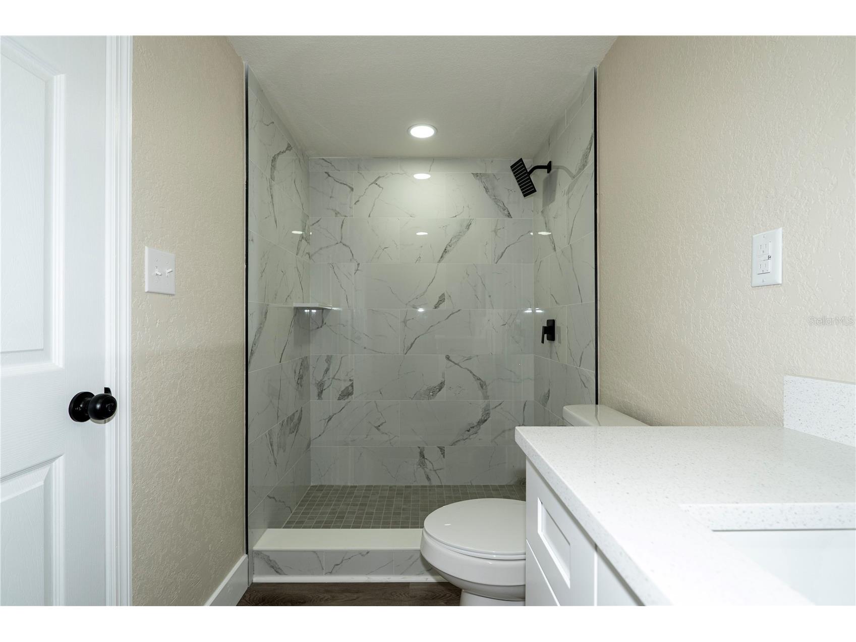 8325 Endive Avenue Tampa FL 33619 O6413849 image29