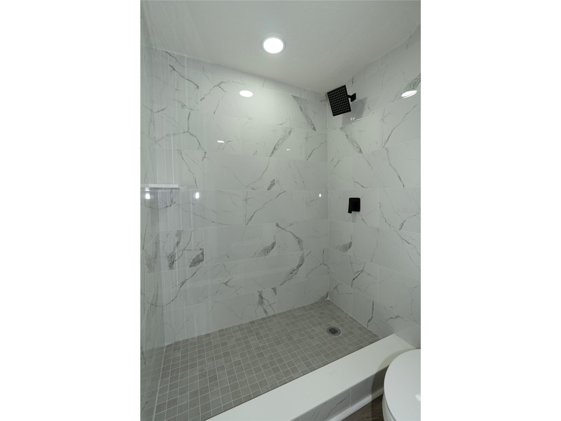 8325 Endive Avenue Tampa FL 33619 O6413849 image31
