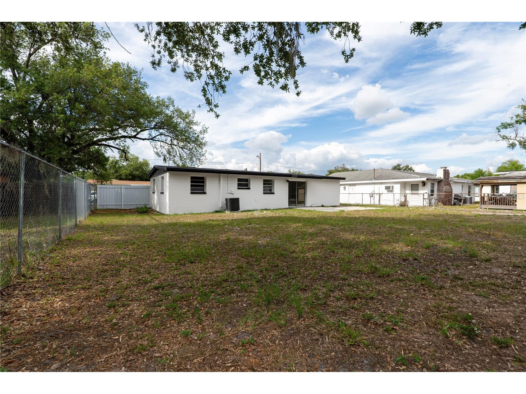 8325 Endive Avenue Tampa FL 33619 O6413849 image34