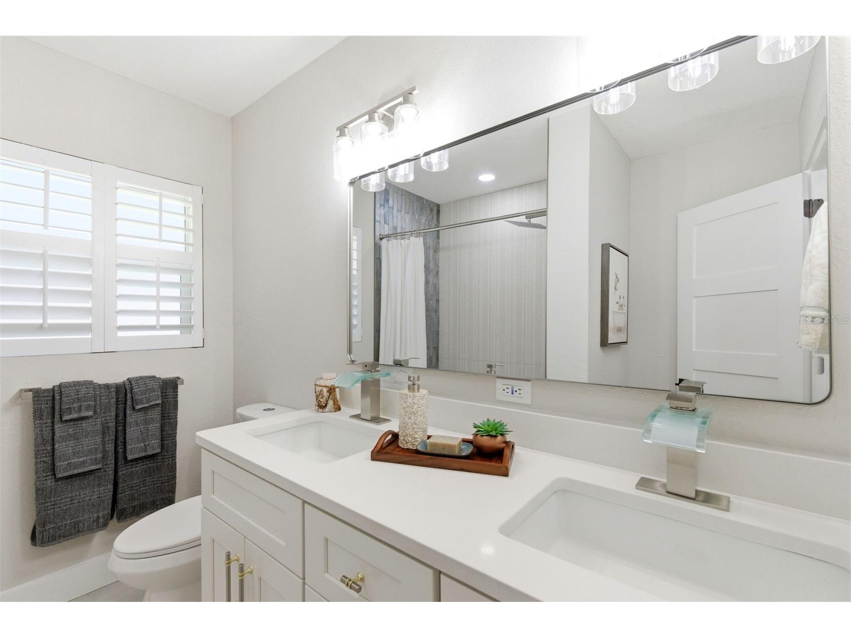 8326 40th Place N Saint Petersburg FL 33709 TB8496509 image25