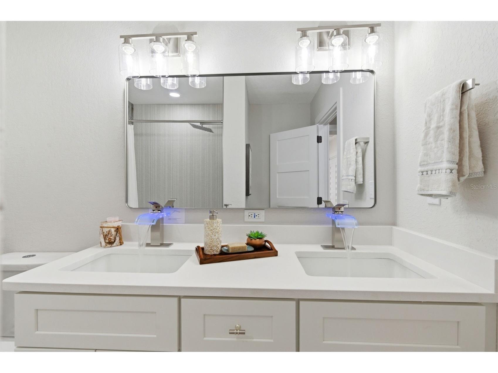 8326 40th Place N Saint Petersburg FL 33709 TB8496509 image26