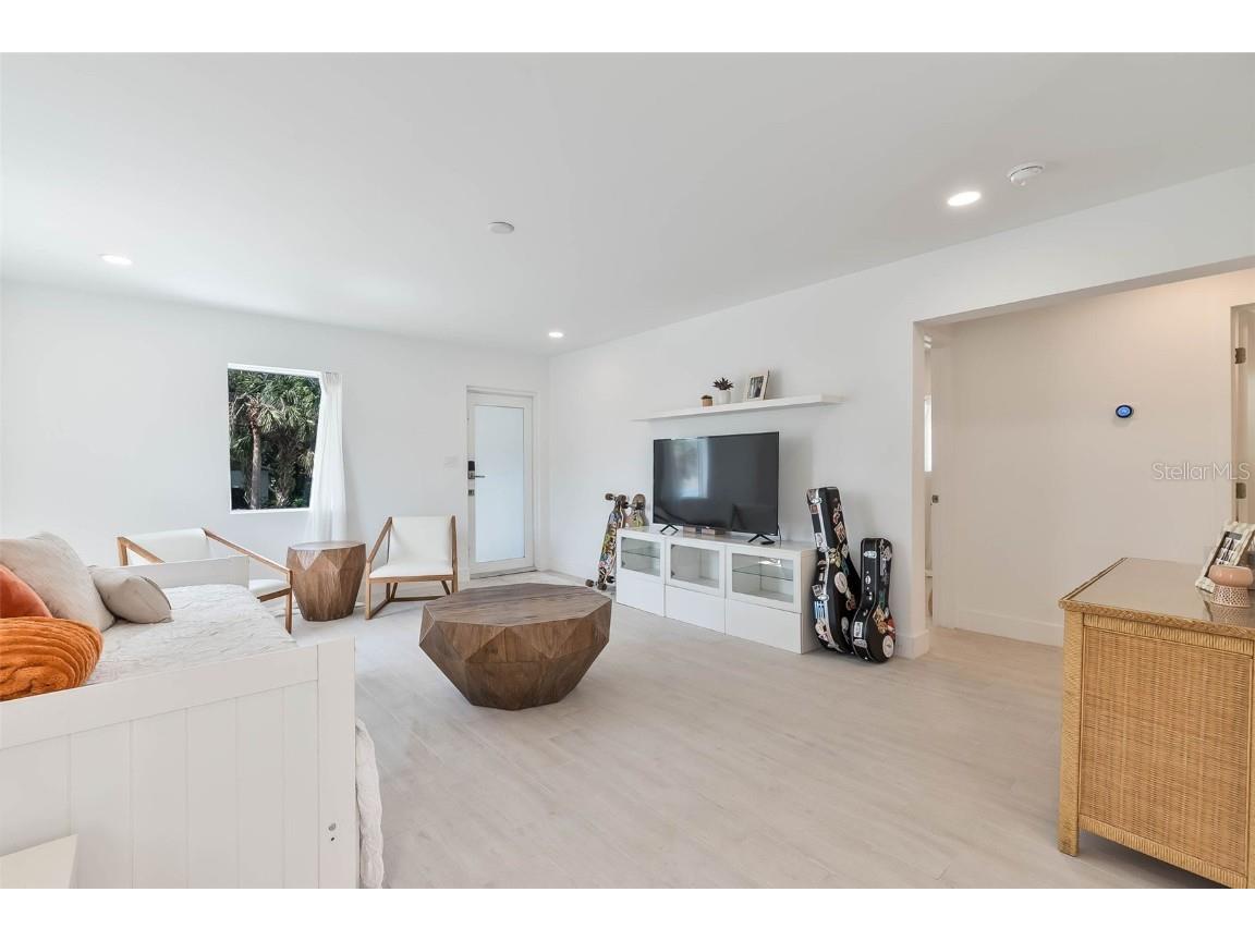 833 E 12th Avenue New Smyrna Beach FL 32169 NS1084950 image4