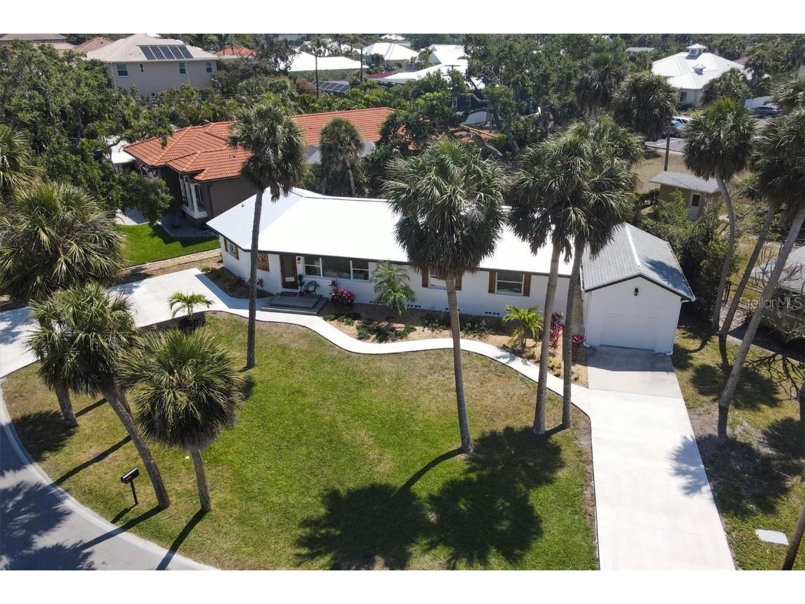 833 Laguna Drive Venice FL 34285 D6129799 image1