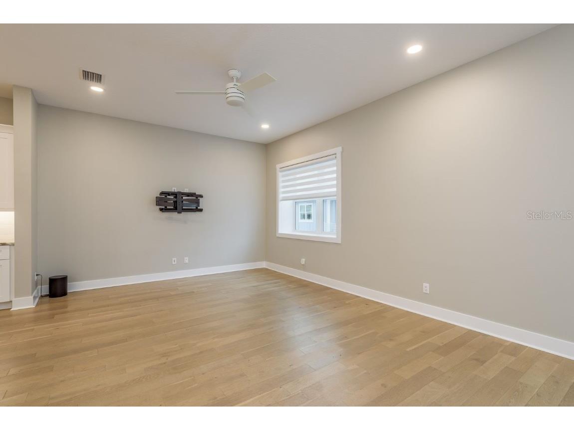 833 Oak Bend Lane Dunedin FL 34698 TB8444217 image10