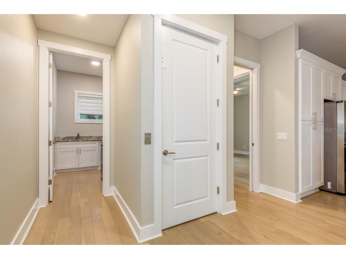 833 Oak Bend Lane Dunedin FL 34698 TB8444217 image6