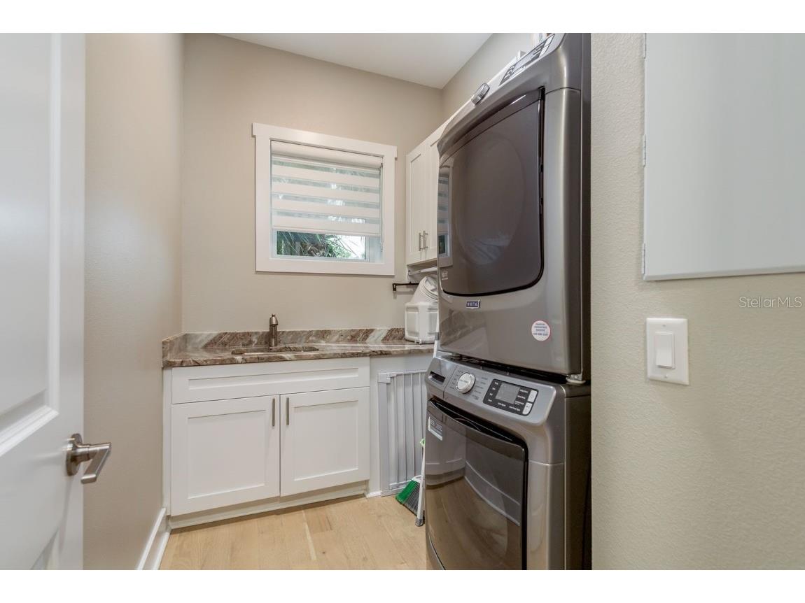 833 Oak Bend Lane Dunedin FL 34698 TB8444217 image8