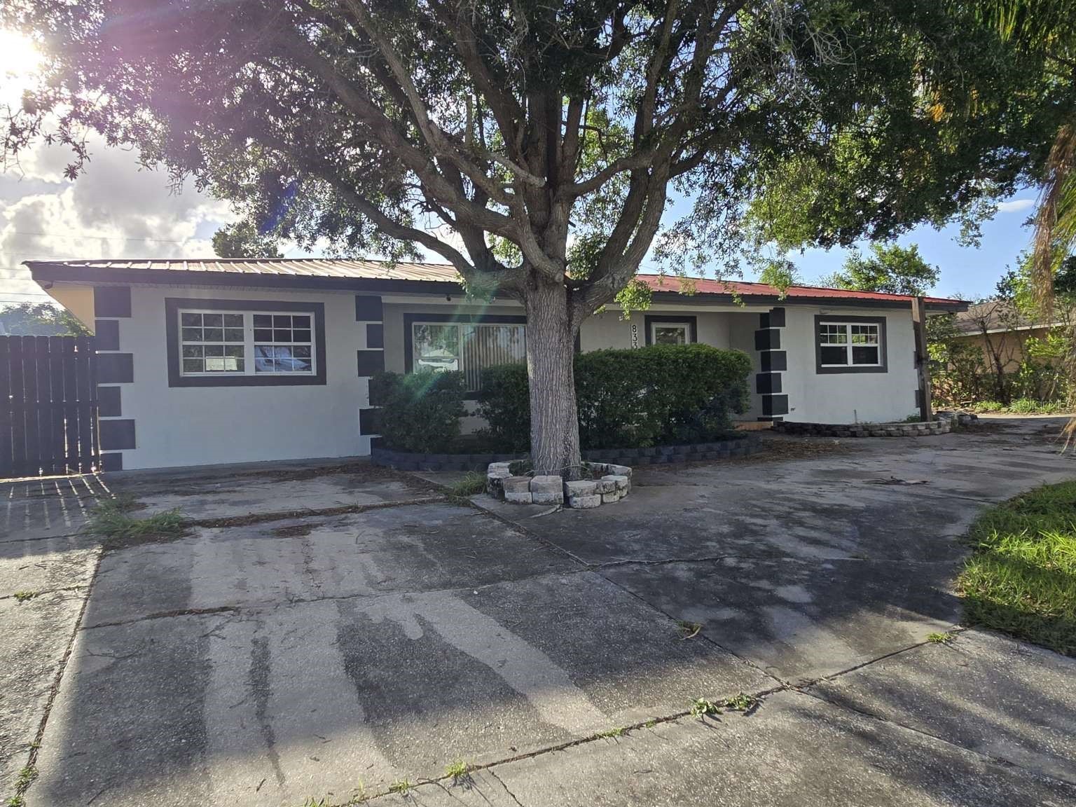 833 Sherwood Drive Lake Wales FL 33898 TB8497074 image1