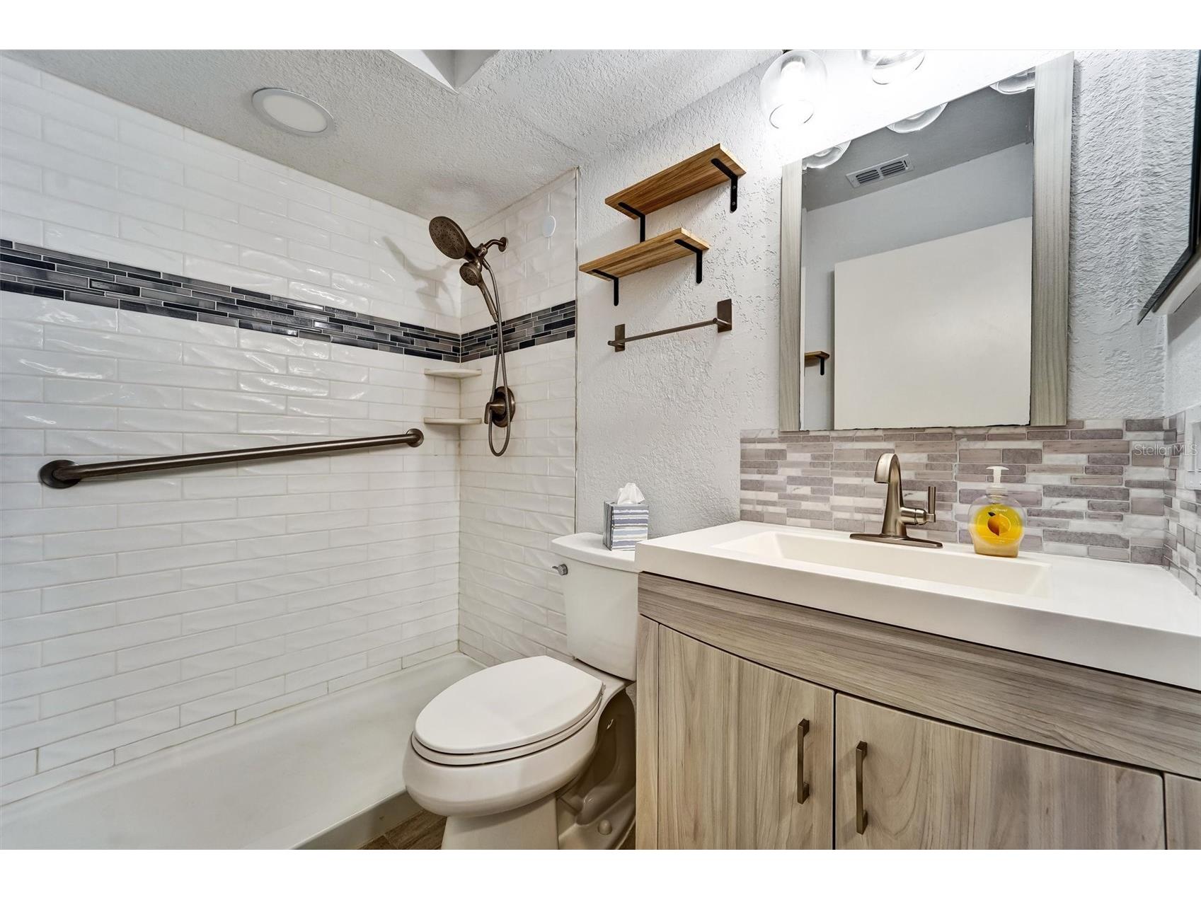 8330 High Point Circle #6 Port Richey FL 34668 W7883163 image3