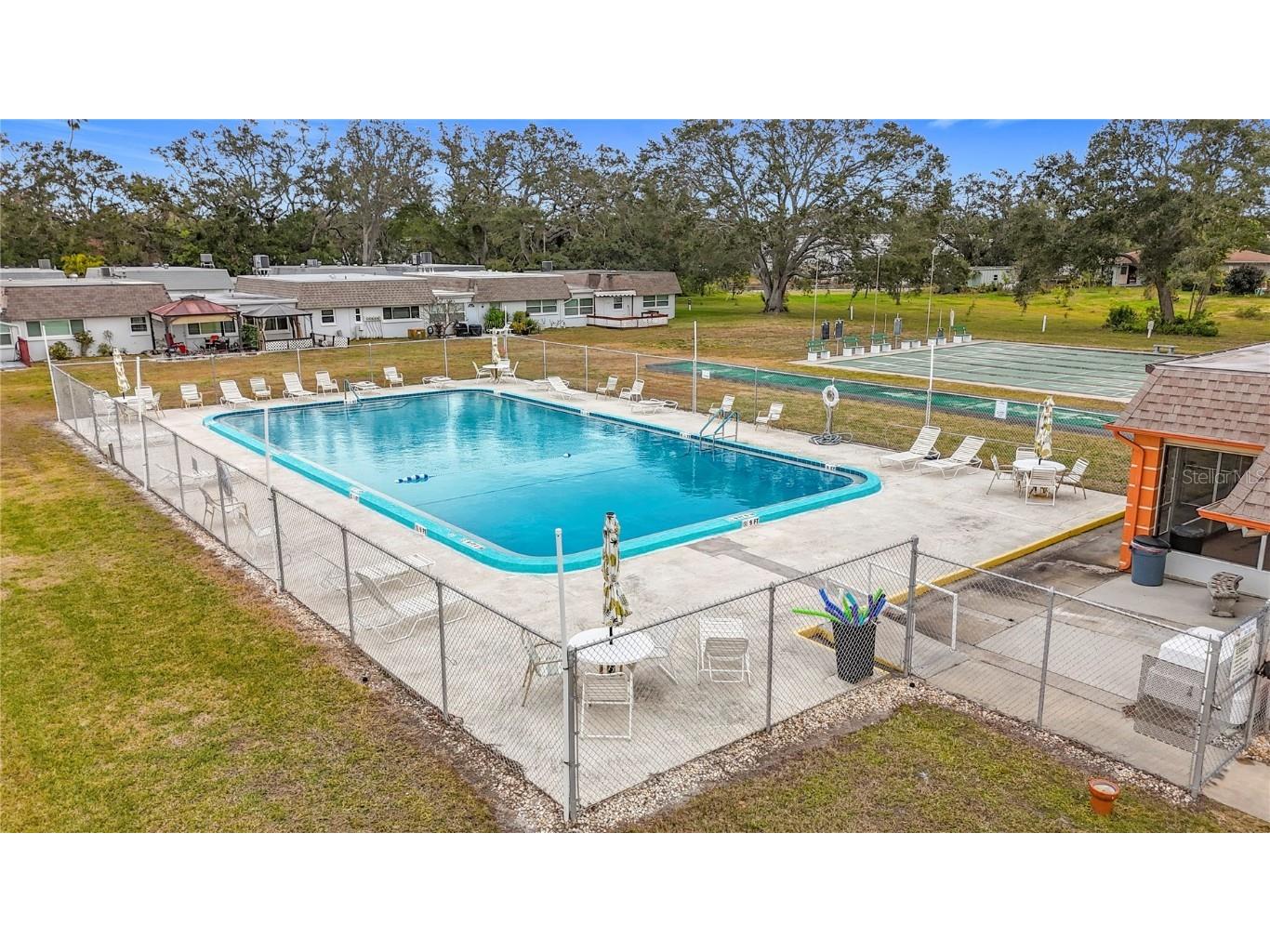 8330 Vendome Boulevard N Pinellas Park FL 33781 TB8341732 image48