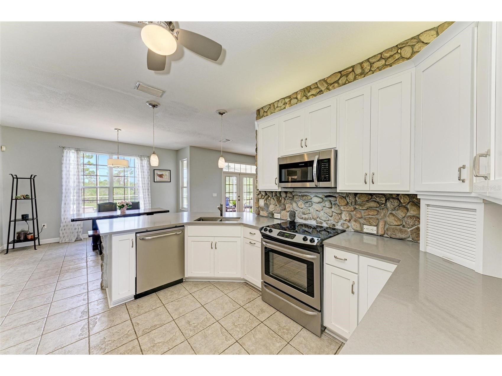 8331 241st Street E Myakka City FL 34251 A4658704 image33
