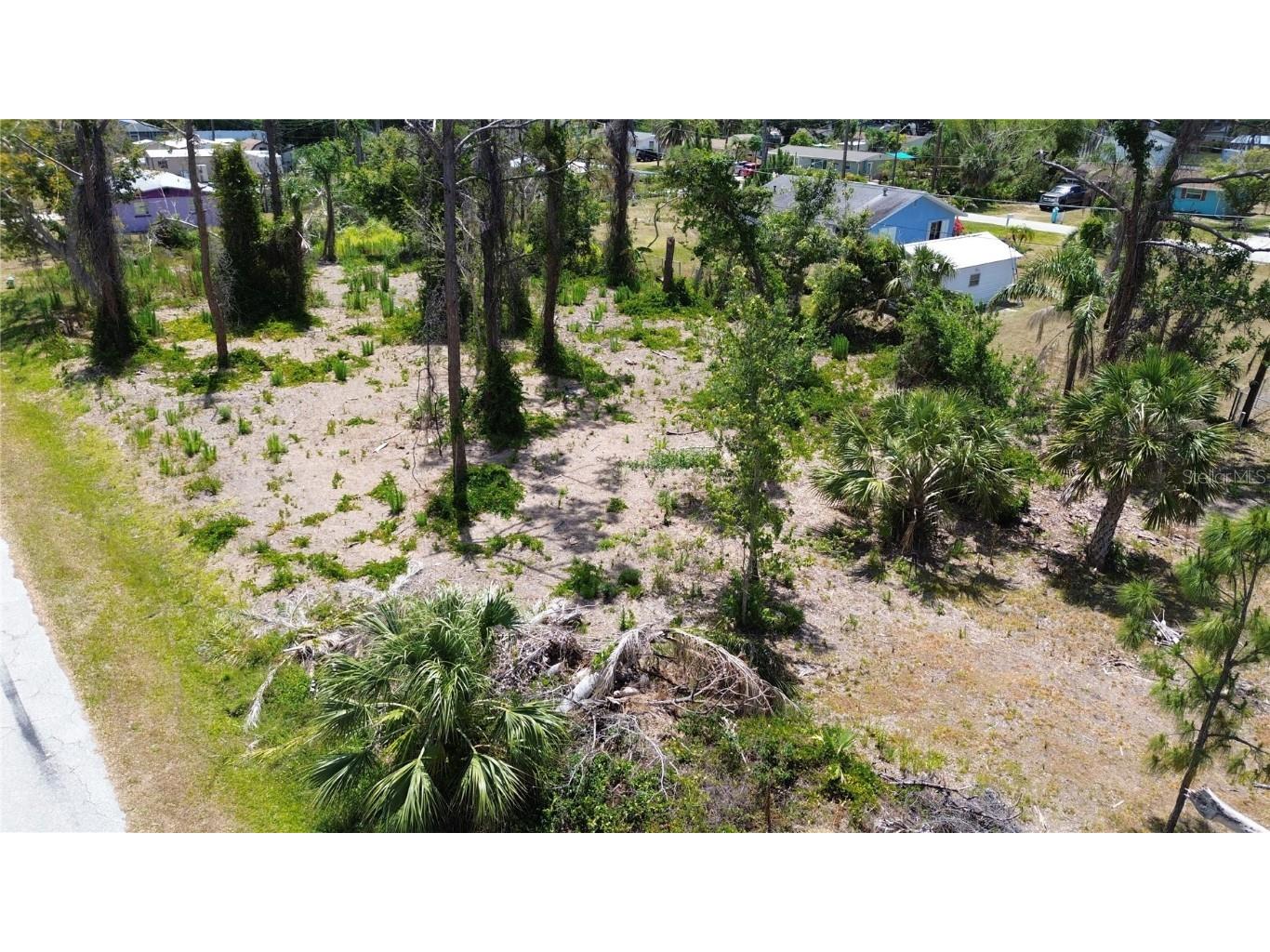 83318343 & 8337 Cypress Road Englewood FL 34224 D6142180 image12