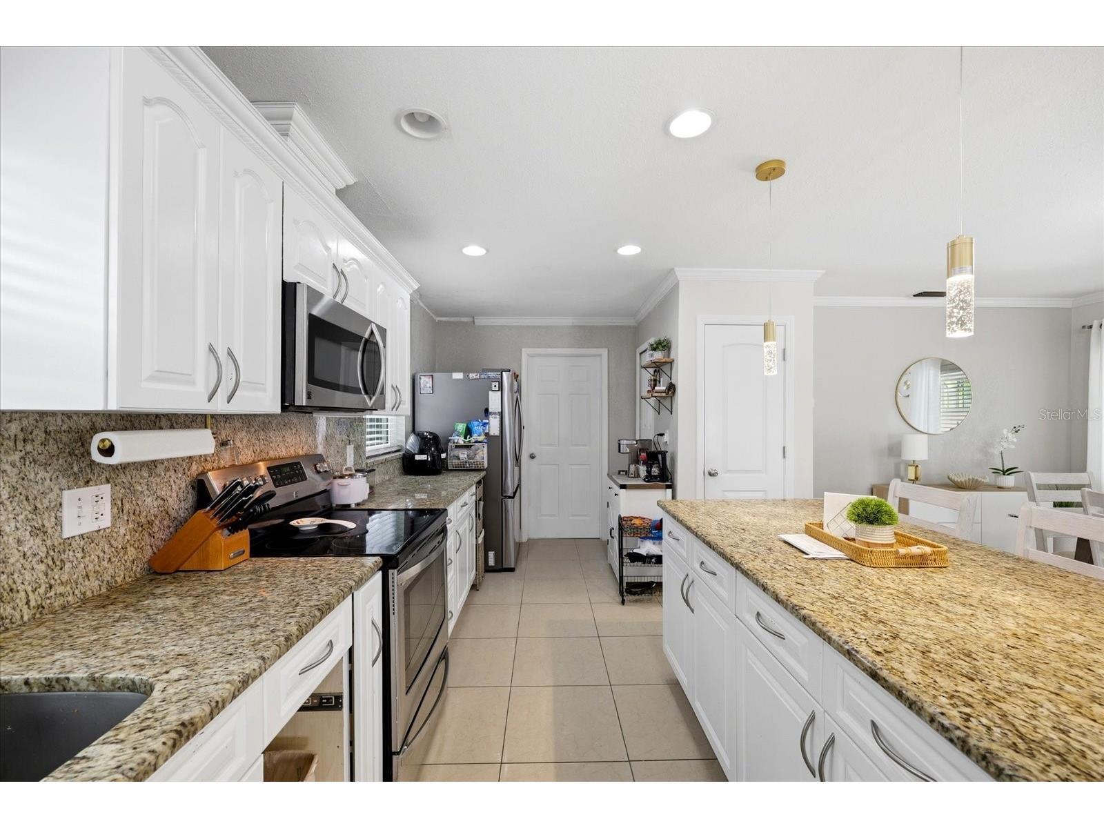 8331 W Pocahontas Avenue Tampa FL 33615 TB8502727 image14