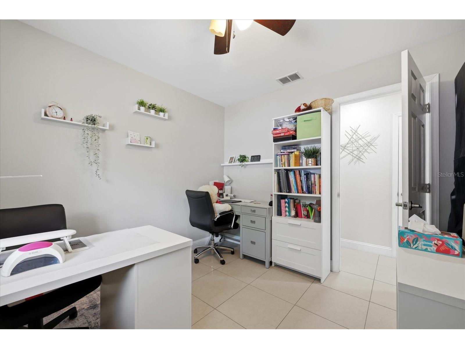 8331 W Pocahontas Avenue Tampa FL 33615 TB8502727 image21
