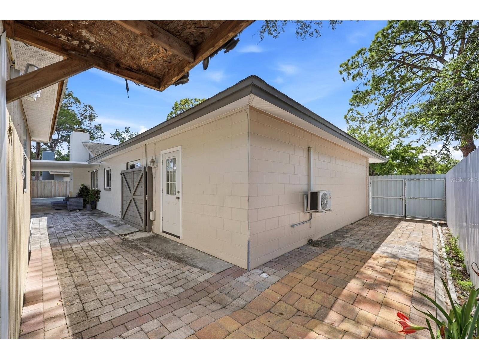 8331 W Pocahontas Avenue Tampa FL 33615 TB8502727 image32