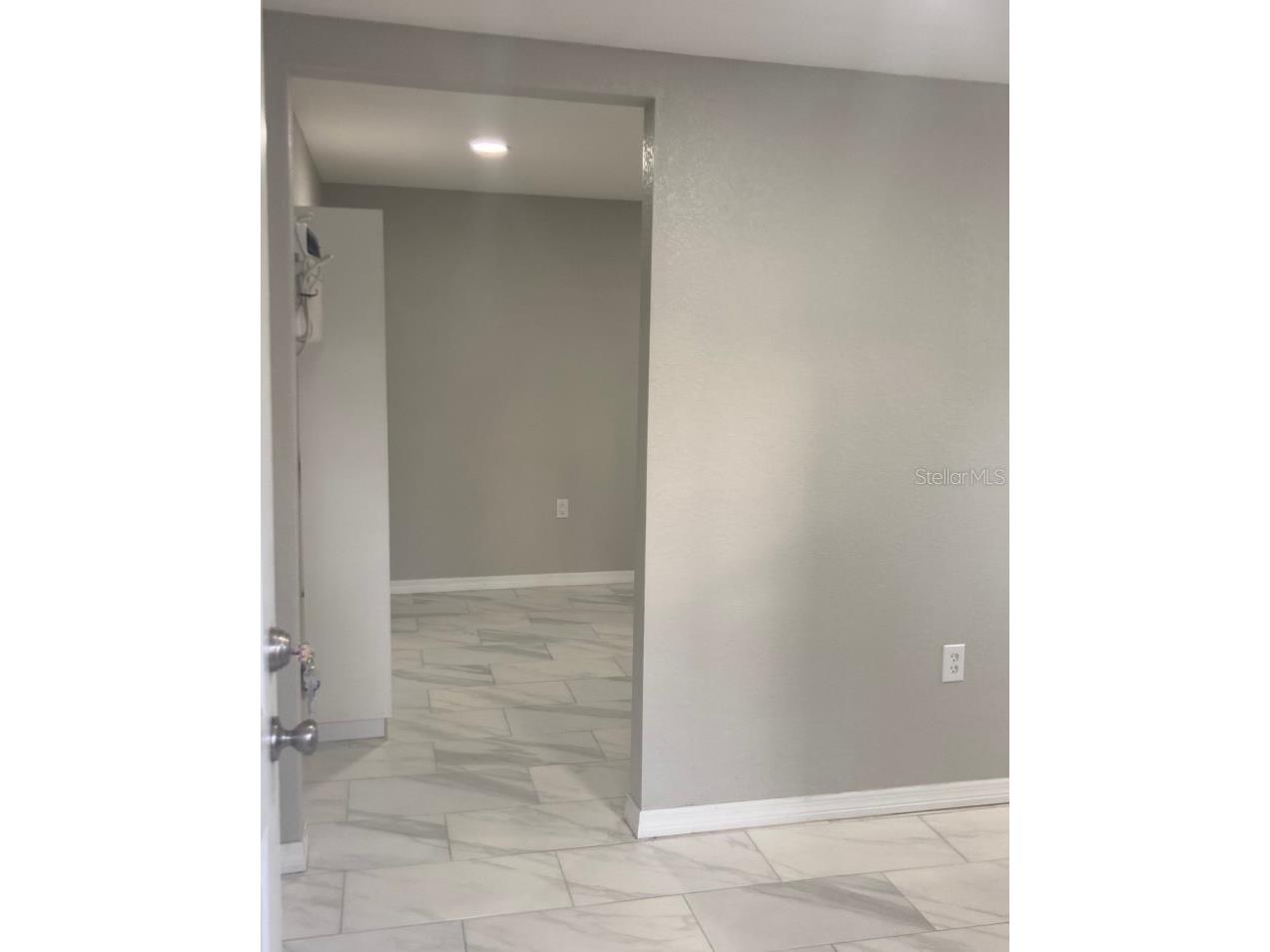 8331 W Pocahontas Avenue Tampa FL 33615 TB8502727 image34