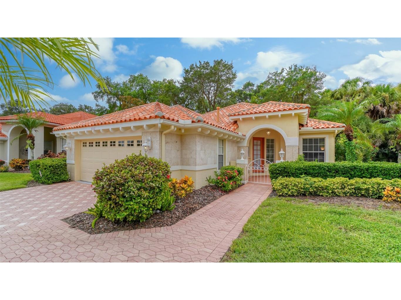 8332 Canary Palm Court Sarasota FL 34238 A4509177 image1