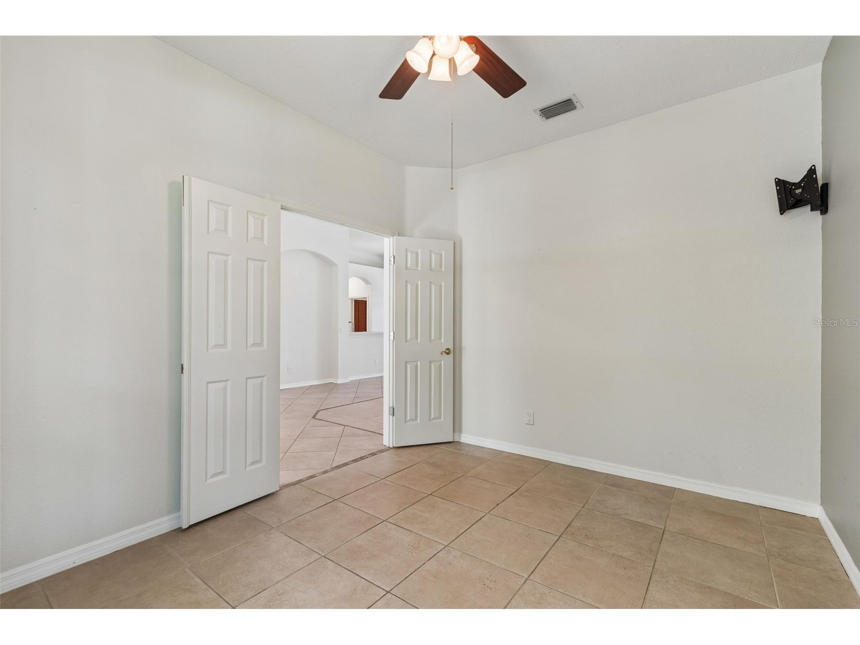 8332 Torrington Avenue Tampa FL 33647 TB8516438 image14