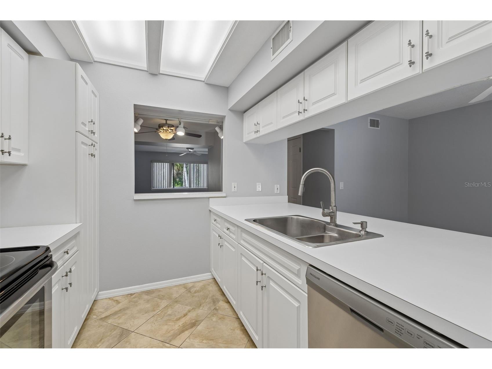 8334 Civic Road #3 Tampa FL 33615 TB8483174 image18