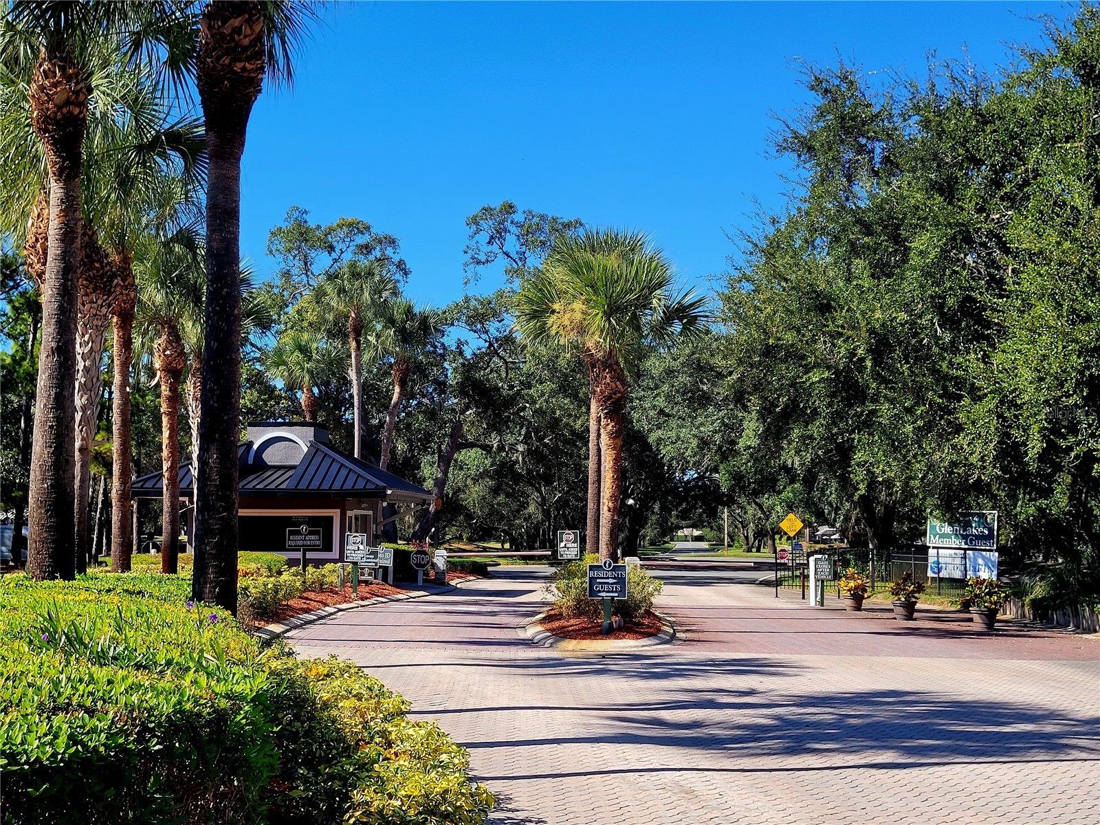 8334 Fair Hill Drive Weeki Wachee FL 34613 TB8444316 image80