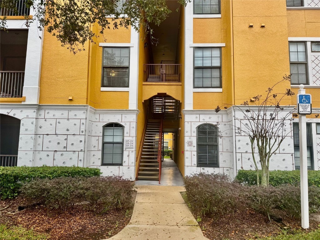 8335 38th Street Circle E #108 Sarasota FL 34243 A4641999 image1