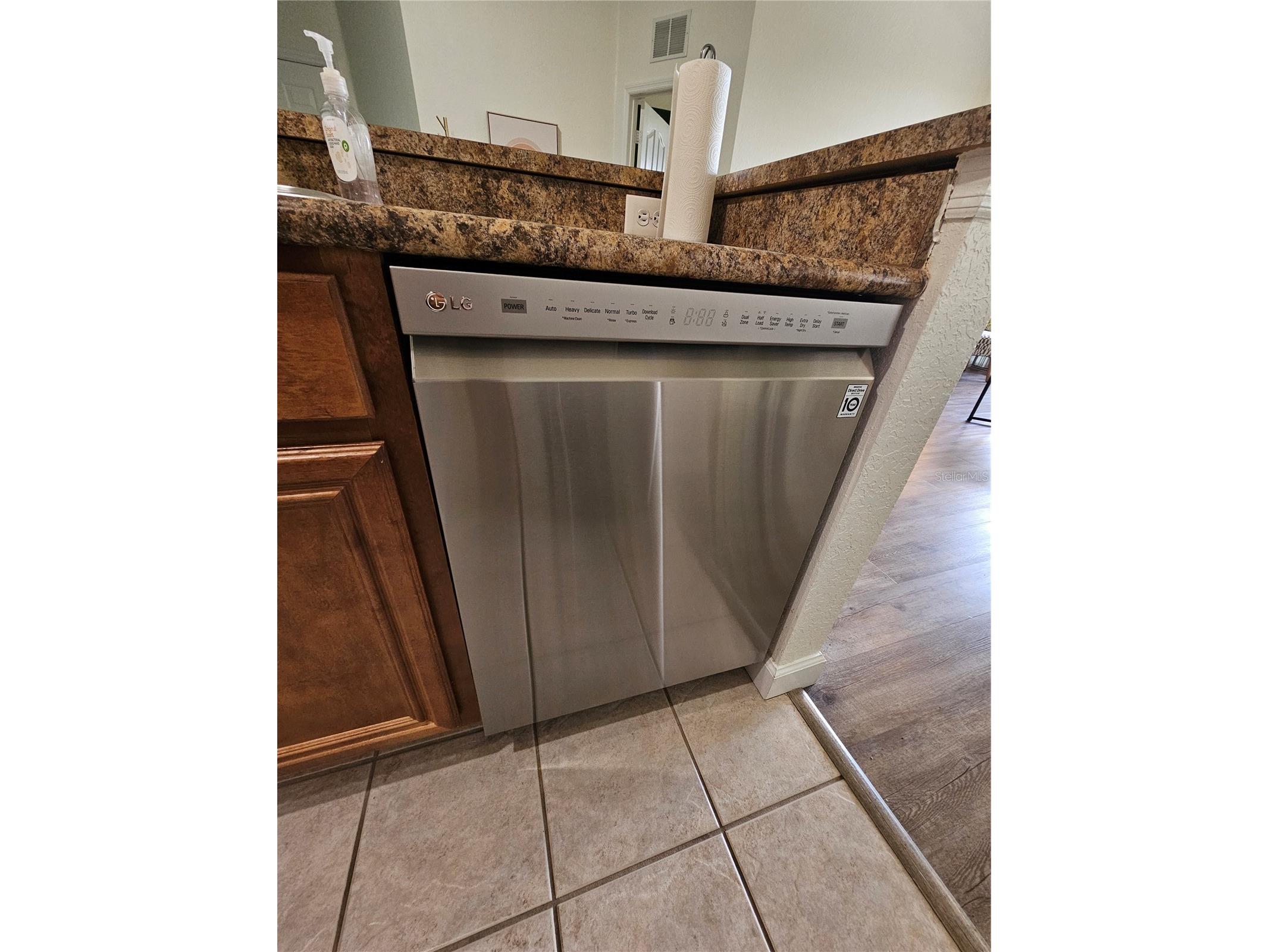 8335 38th Street Circle E #305 Sarasota FL 34243 R4911558 image10