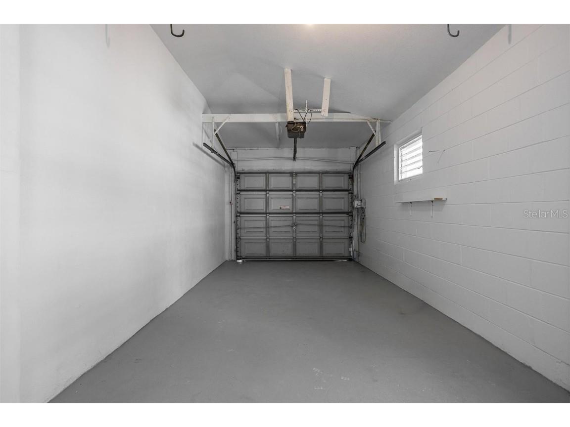 8335 42nd Avenue N Saint Petersburg FL 33709 TB8393139 image34